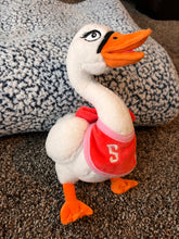 Load image into Gallery viewer, Olivia &amp; Friends Adventurer’s Travel Pack (Holiday Pre-Order)
